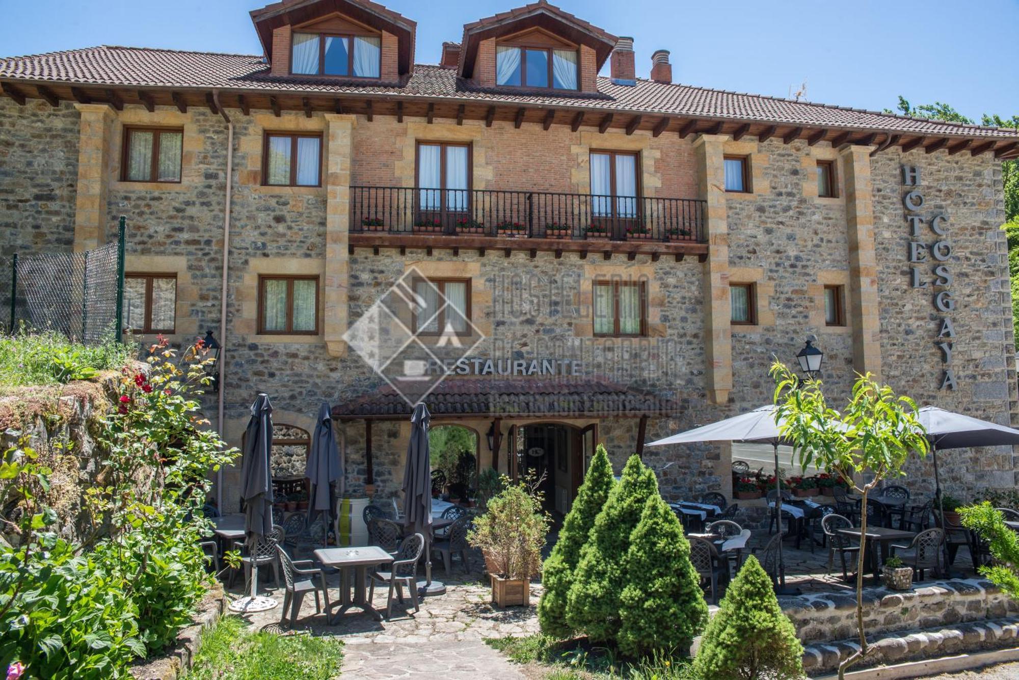 Hotel Cosgaya Exterior photo